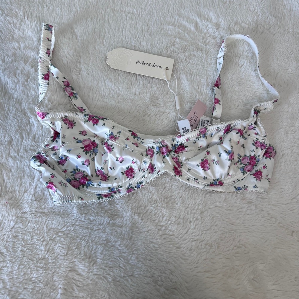 For Love & Lemons x Victoria's Secret Floral Satin Underwire White Bra XS NWT